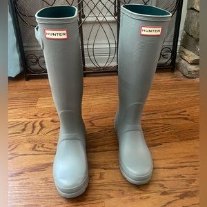 WORN ONCE Hunter boots